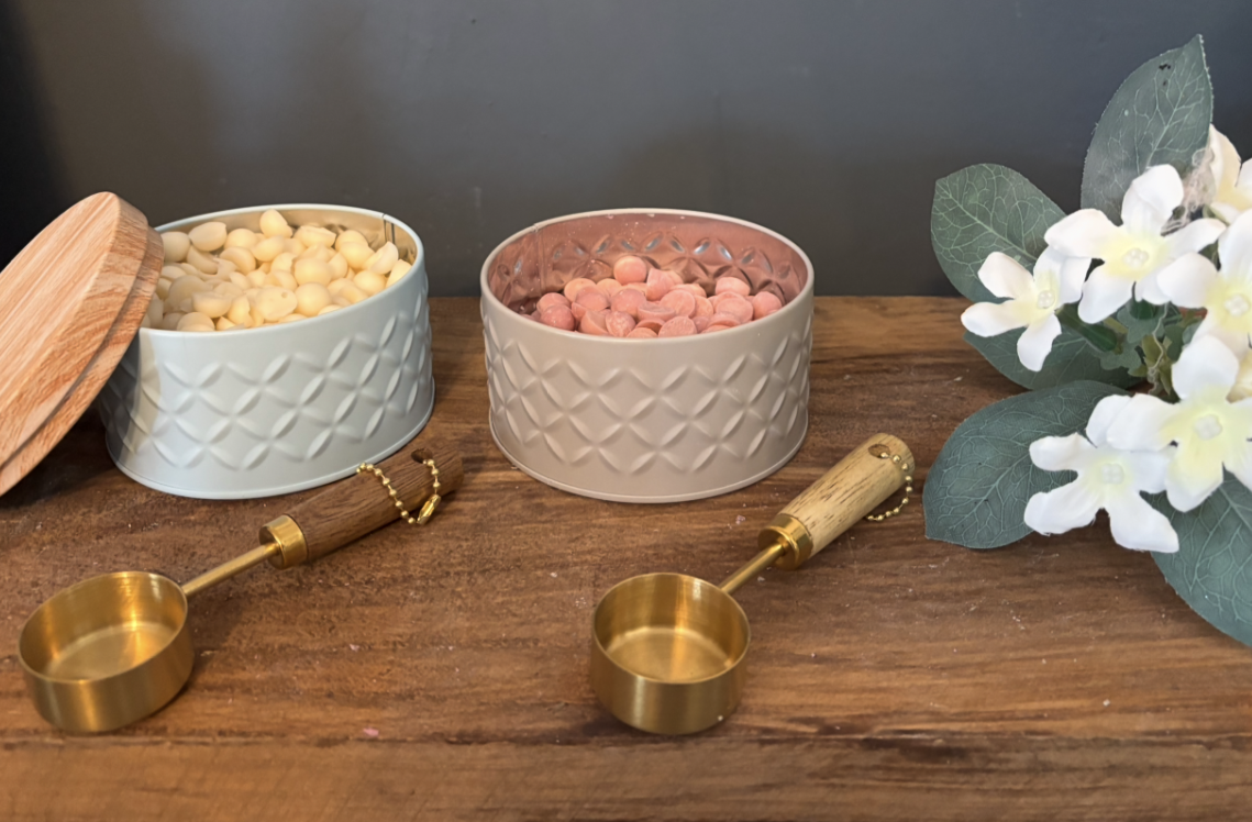 Handmade scented wax melts in beautiful keepsake tin.